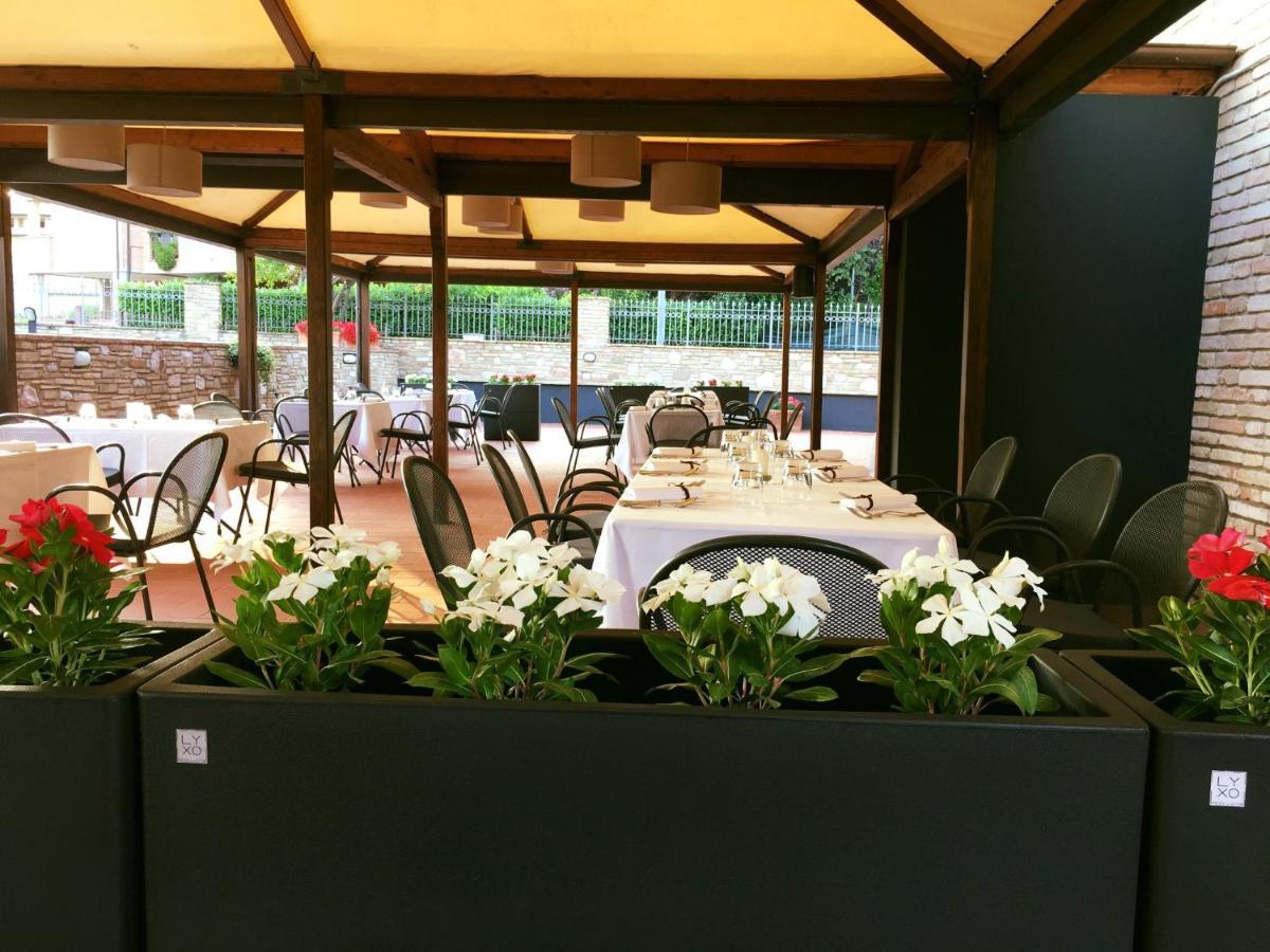 Locanda Giustini Ассізі Екстер'єр фото