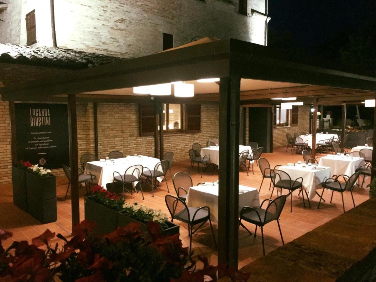 Locanda Giustini Ассізі Екстер'єр фото